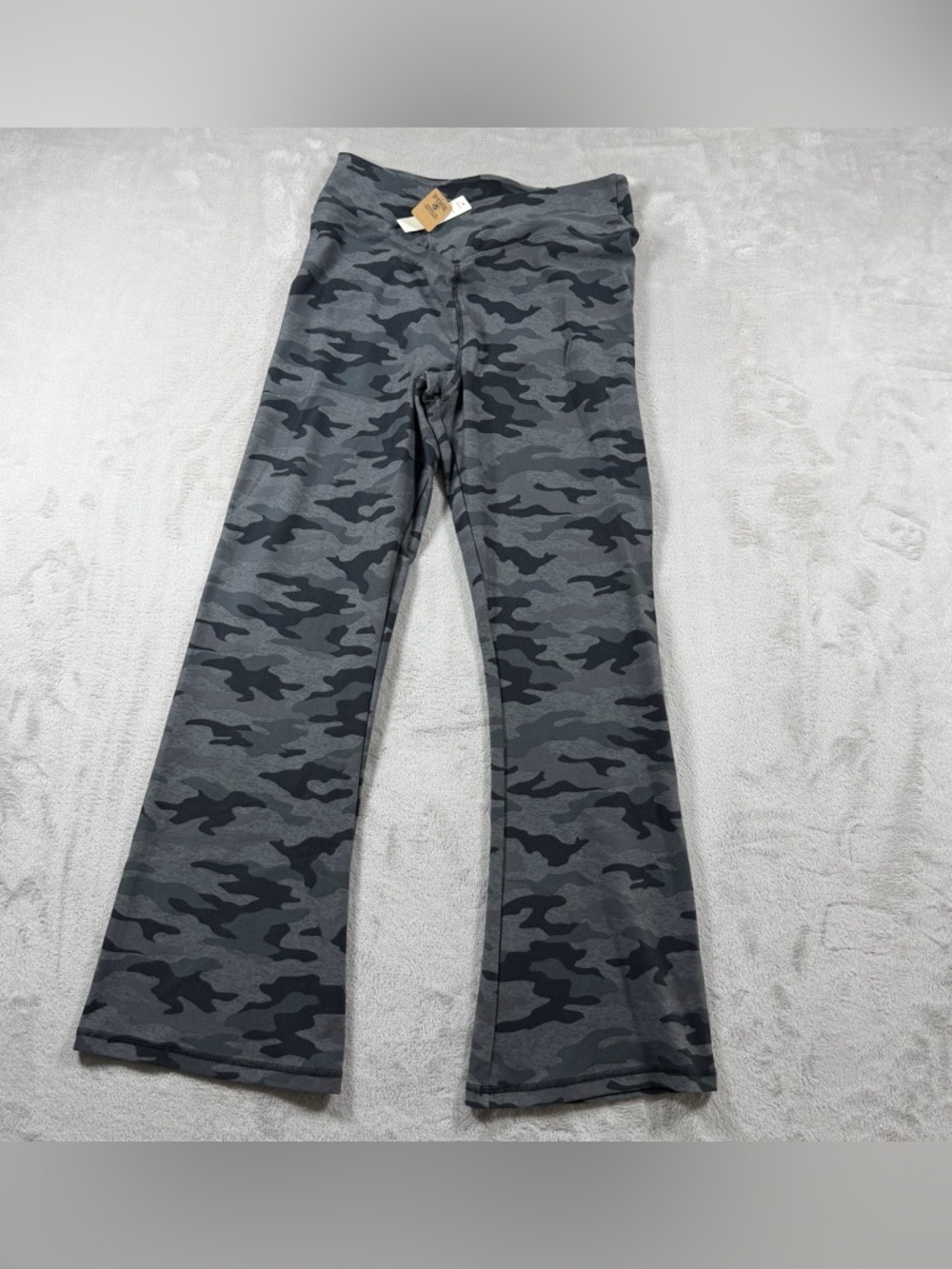 Victoria's Secret PINK High Waist Flare Leggings Gray Camo Cotton Active Pants L